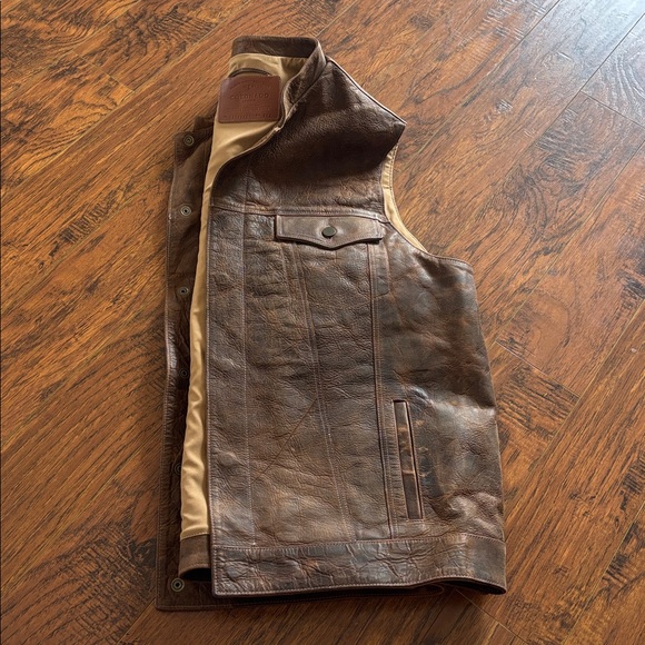 Coronado Leather vest. Genuine American Bison leather. Excellent size  50X XL - Picture 15 of 15